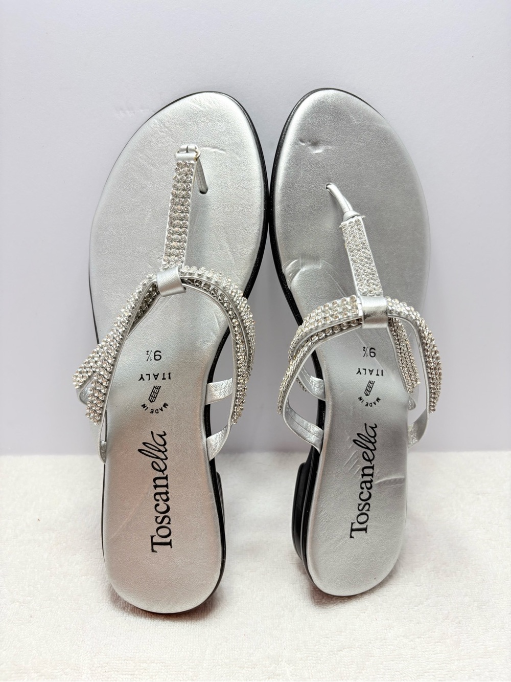 Brand New! Toscanella Made in Italy Gorgeous Silver Crystal- T-Strap Sandals